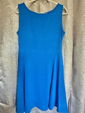 Women's Fit-n-Flare, Sleeveless Tee Dress in Bright Blue Size L, New with Tags